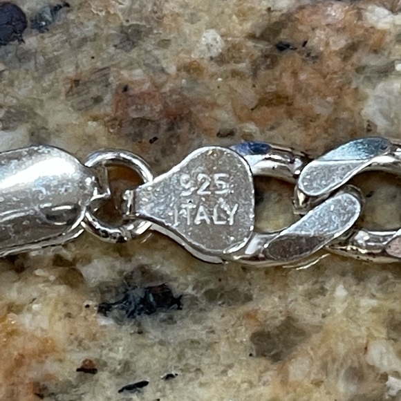 Men’s Italian made 925 Sterling silver chain approx. 23” and 55 grams in weight - Picture 2 of 3